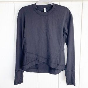 ✨SALE✨ LULULEMON Close to Crossing Long sleeve M
